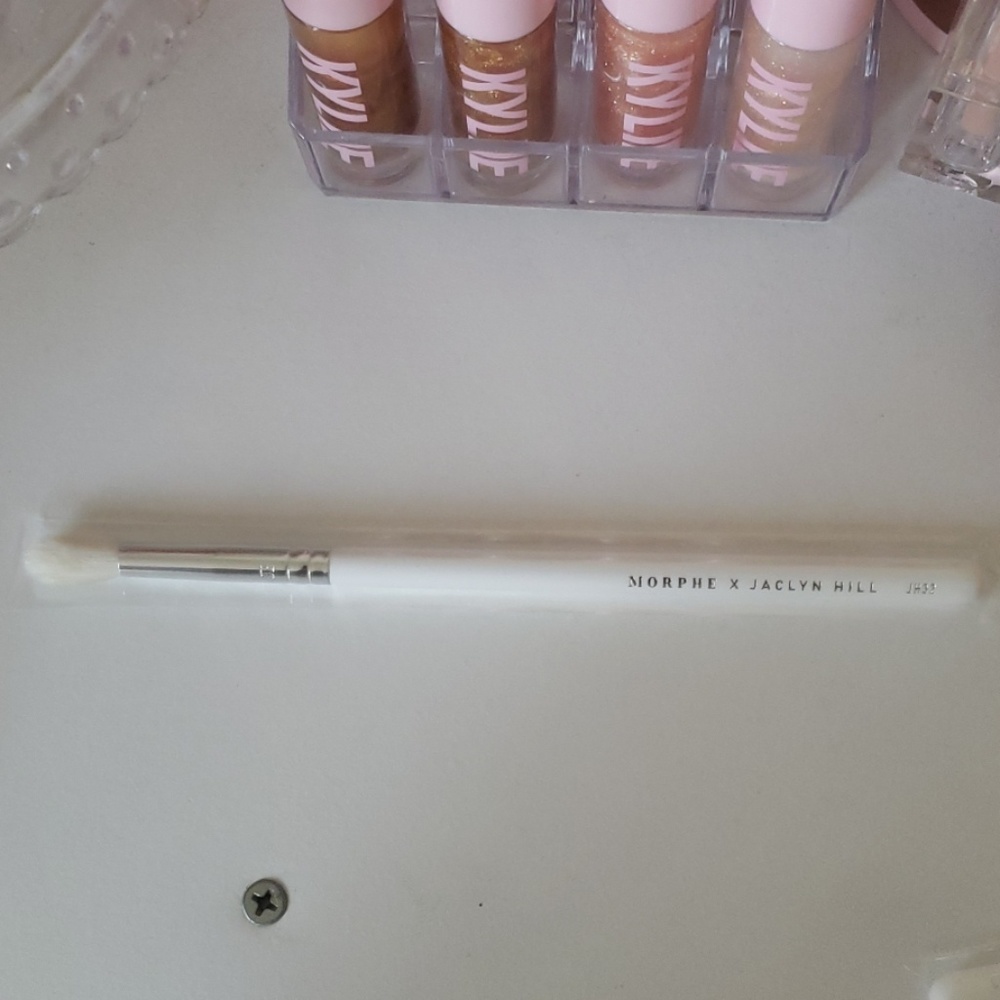Morphe × jaclyn hill brush JH32